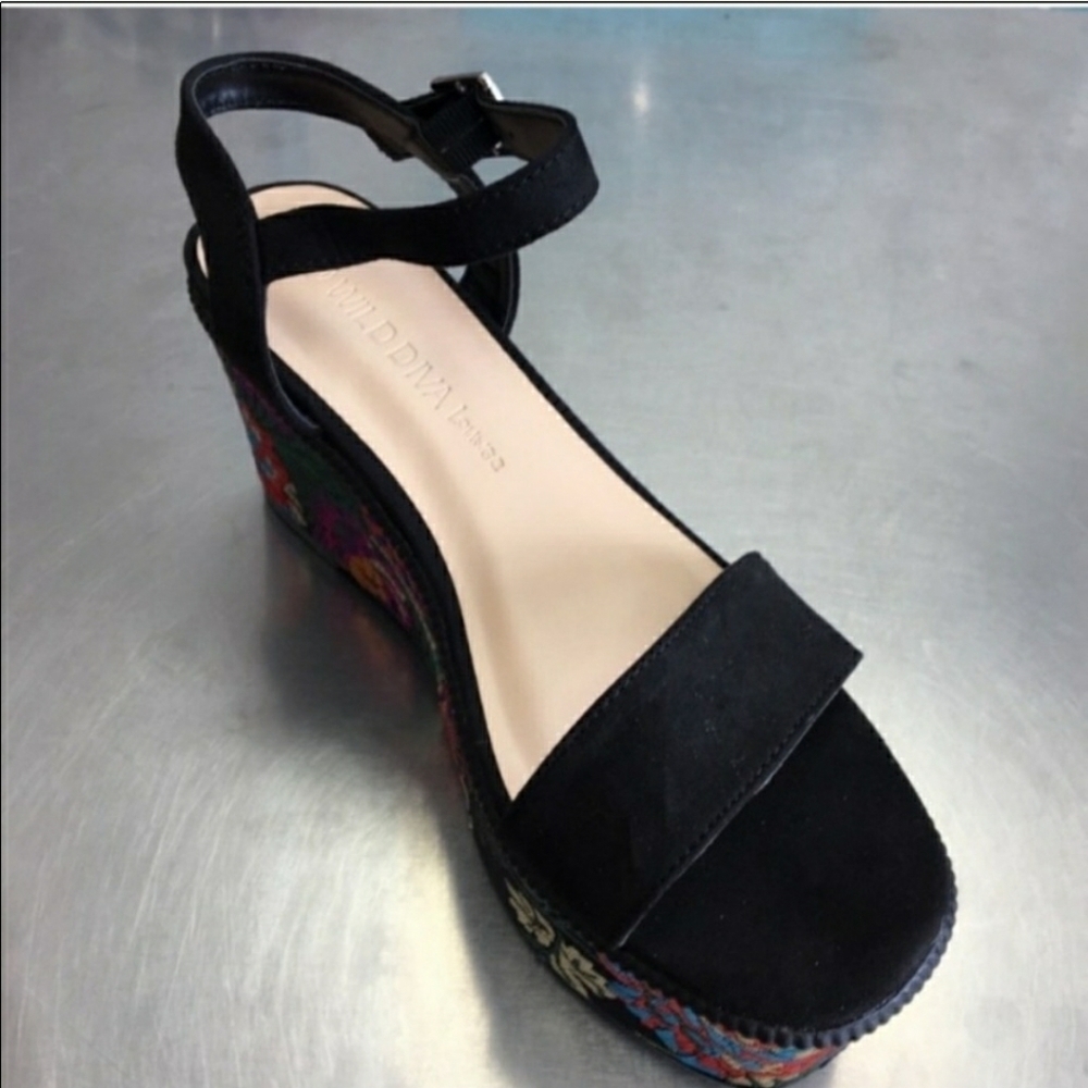 Wild Diva Asian Floral Brocade Flatform Black